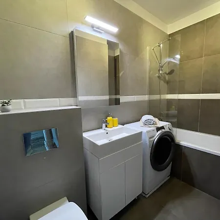 Apartament Bright And Quiet 1 Bedroom